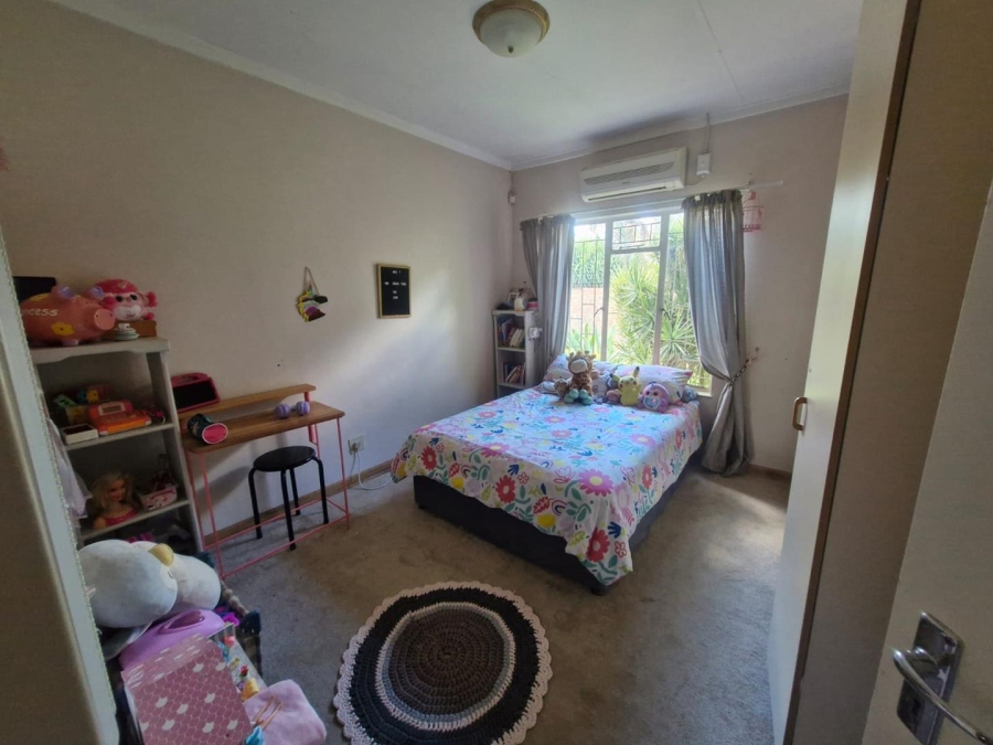 3 Bedroom Property for Sale in Rhodesdene Northern Cape